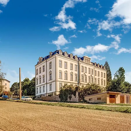With Large Communal Terrace Wunschendorf (Erzgebirgskreis)