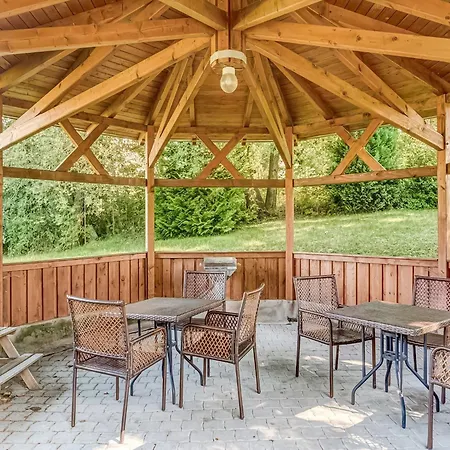 וילה Mit Grosser Gemeinschaftsterrasse Wunschendorf (Erzgebirgskreis)