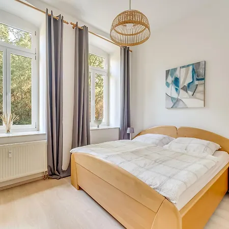 וילה Mit Grosser Gemeinschaftsterrasse Wunschendorf (Erzgebirgskreis)